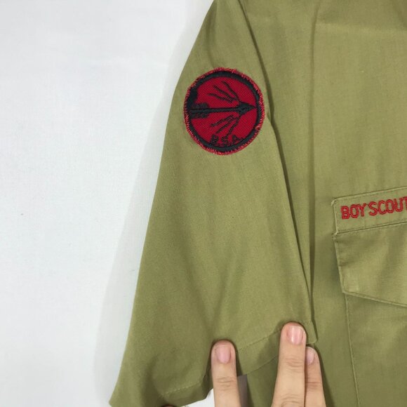 Size: Boys NECK 14  ACTUAL MEASUREMENTS APPROXIMATELY: 	PIT TO PIT 19 in / 4 - Picture 2 of 7